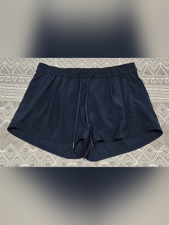 lululemon athletica Pants - Lululemon Stroll At Sundown Shorts In Navy Size 10